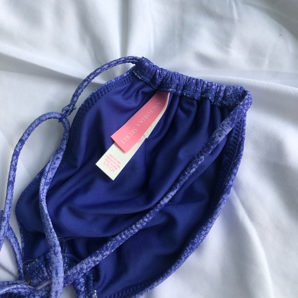 Victoria’s Secret Swim Strapless Bikini Top - Picture 2 of 2